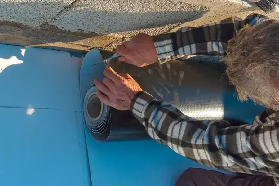 Common Warning Signs That Require Flat Roof Repair Grantsville, UT